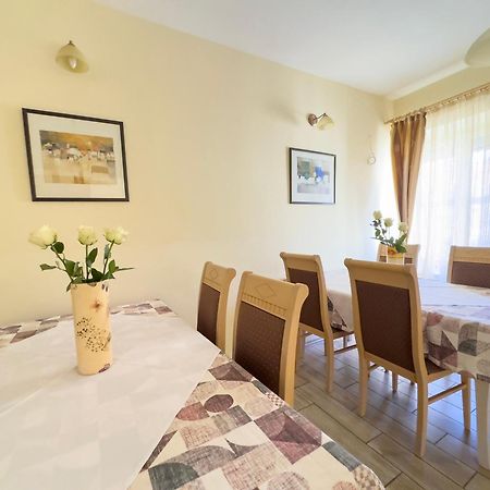 Centrum Vendeghaz Егер Екстериор снимка
